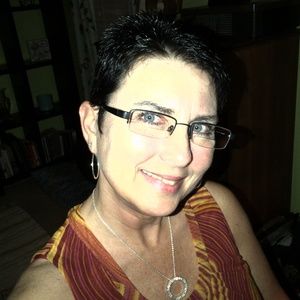 Meet your Posher, Jen